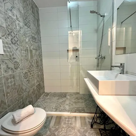 Stylish City Apartament Τίρανα